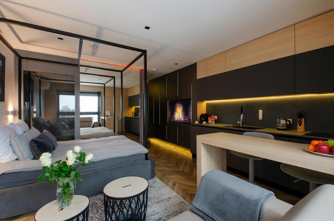 Lupoapartments Z Klimatyzacja Do Wyboru Z Jacuzzi Pole Dance Parking Dostep Na Kod *
