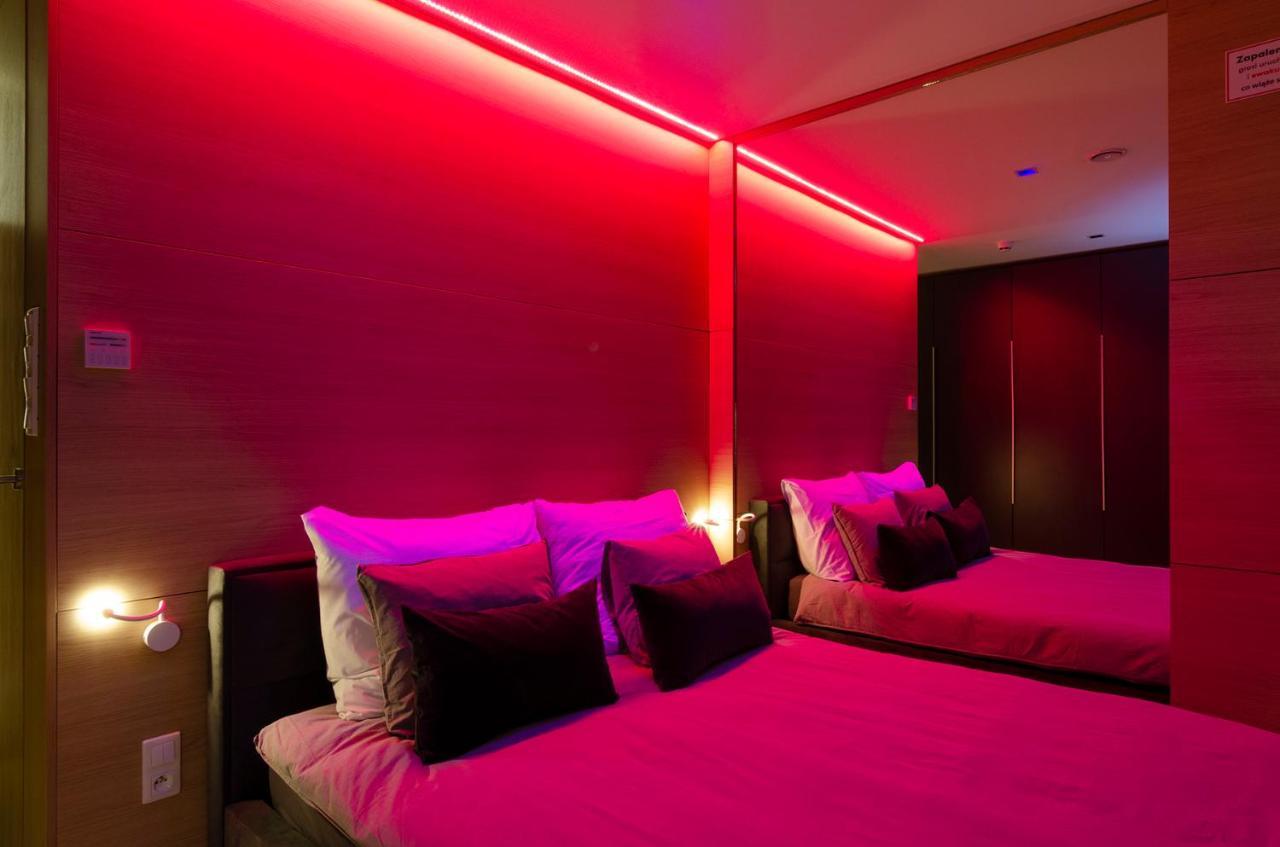 Lupoapartments Z Klimatyzacja Do Wyboru Z Jacuzzi Pole Dance Parking Dostep Na Kod Apartment Lodz (Lodz)