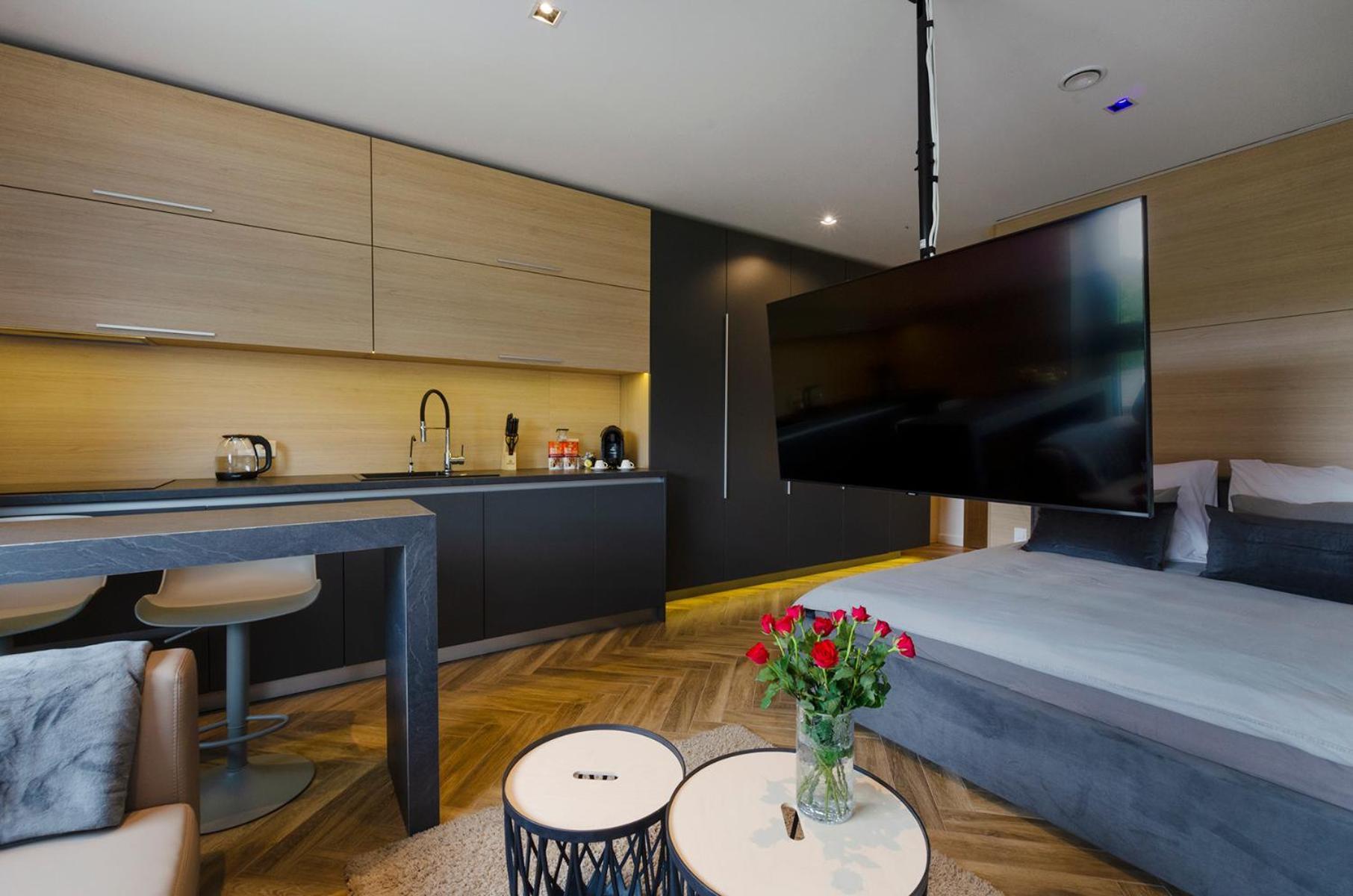 Apartment Lupoapartments Do Wyboru Z Jacuzzi Pole Dance Parking Dostep Na Kod *