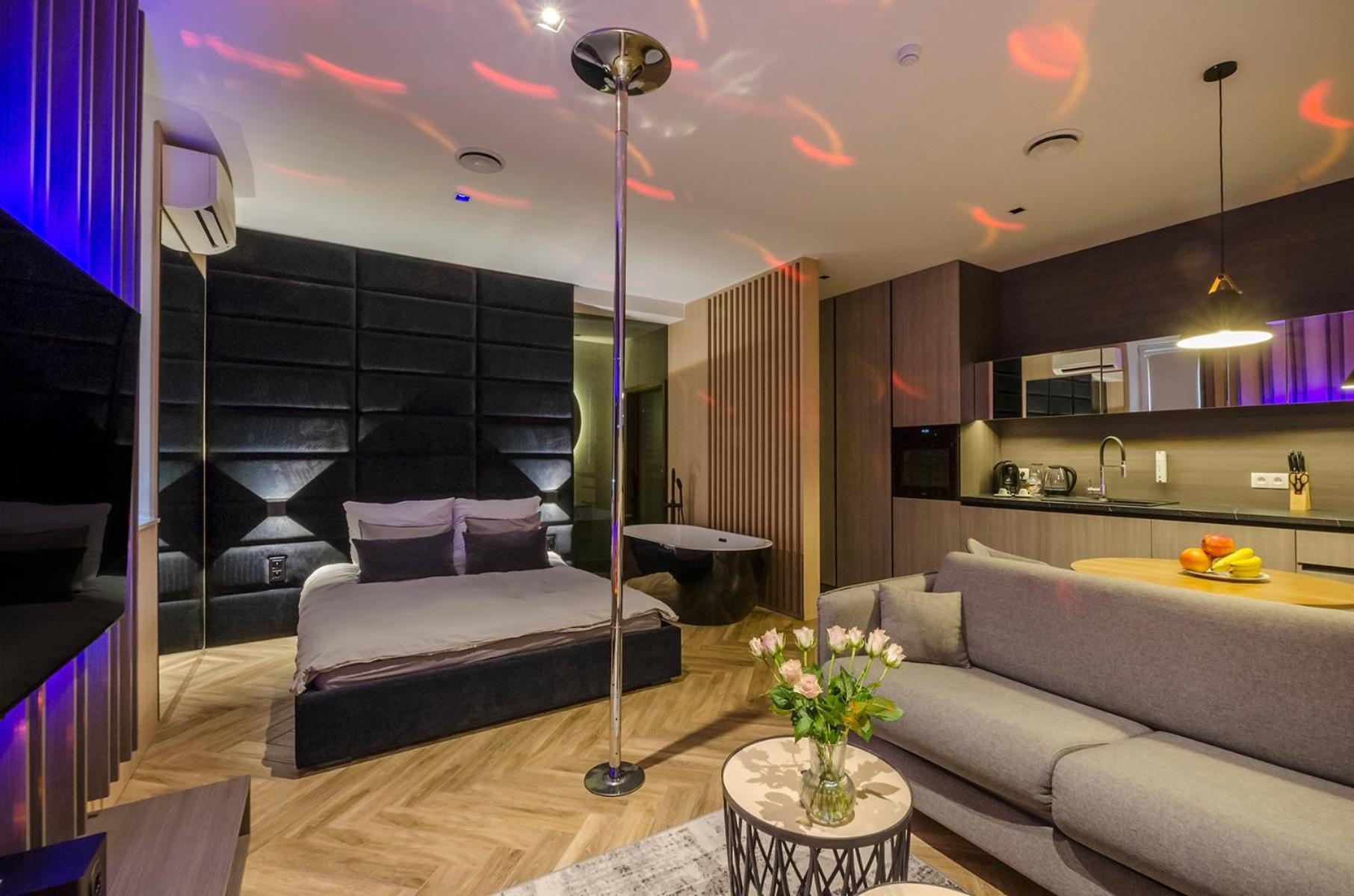 Lupoapartments Z Klimatyzacja Do Wyboru Z Jacuzzi Pole Dance Parking Dostep Na Kod * Lodz (Lodz)